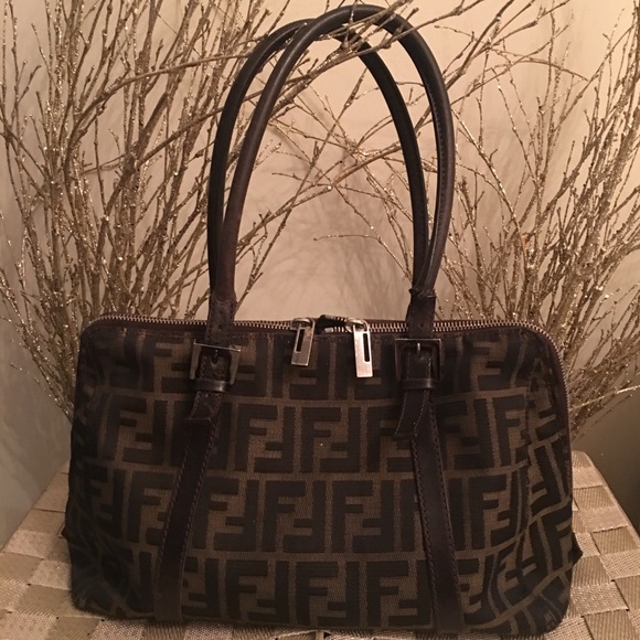 Fendi Handbags - Fendi Handbag✨✨